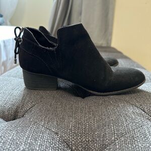 American Eagle black suede booties (US 5.5)